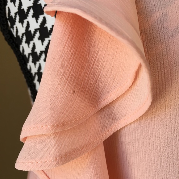 Peach/Pink Ruffle Blouse - Picture 4 of 8